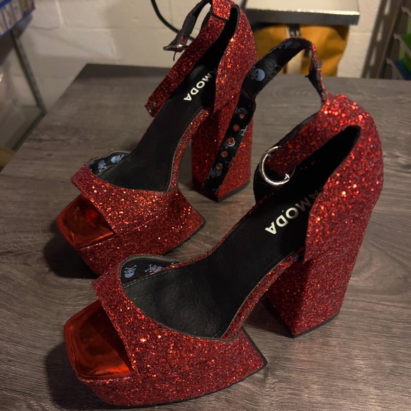 Lamoda Red Women's Platforms - Picture 1 of 1